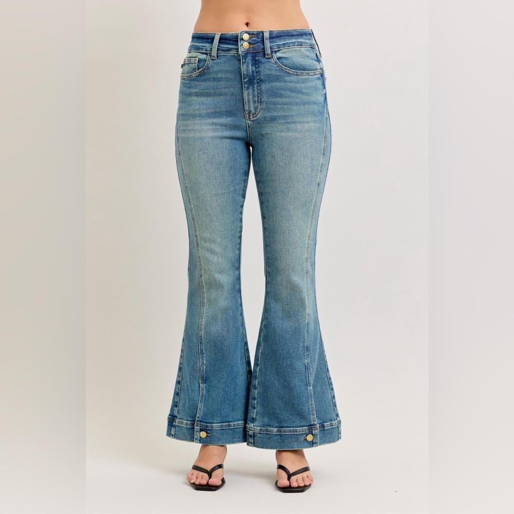 Judy Blue High Waist Vintage Wash Flare Jeans